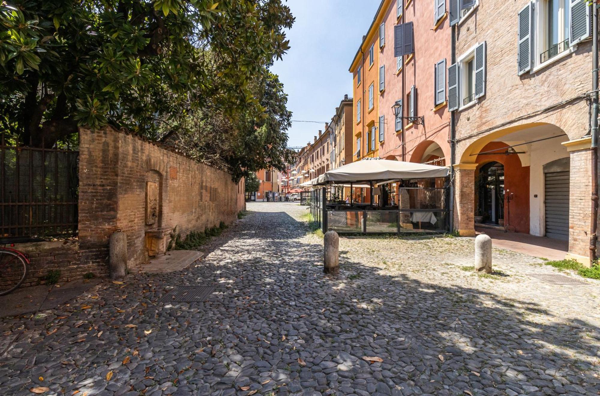 Suite Pomposa 28 - Affitti Brevi Italia Modena Dış mekan fotoğraf